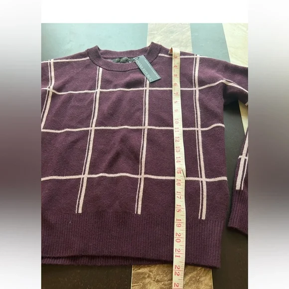 Banana Republic Italian Wool Cashmere Blend Burgundy Sweater. Size Small. NEW - Picture 5 of 9